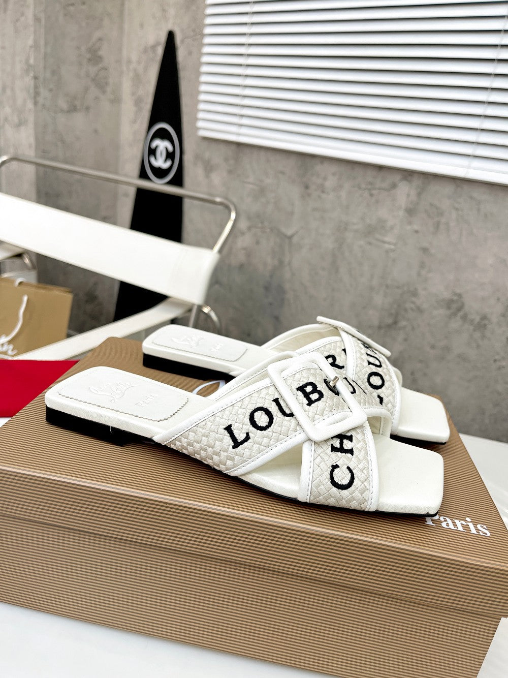 Z2ZA43 Popular leather Slippers