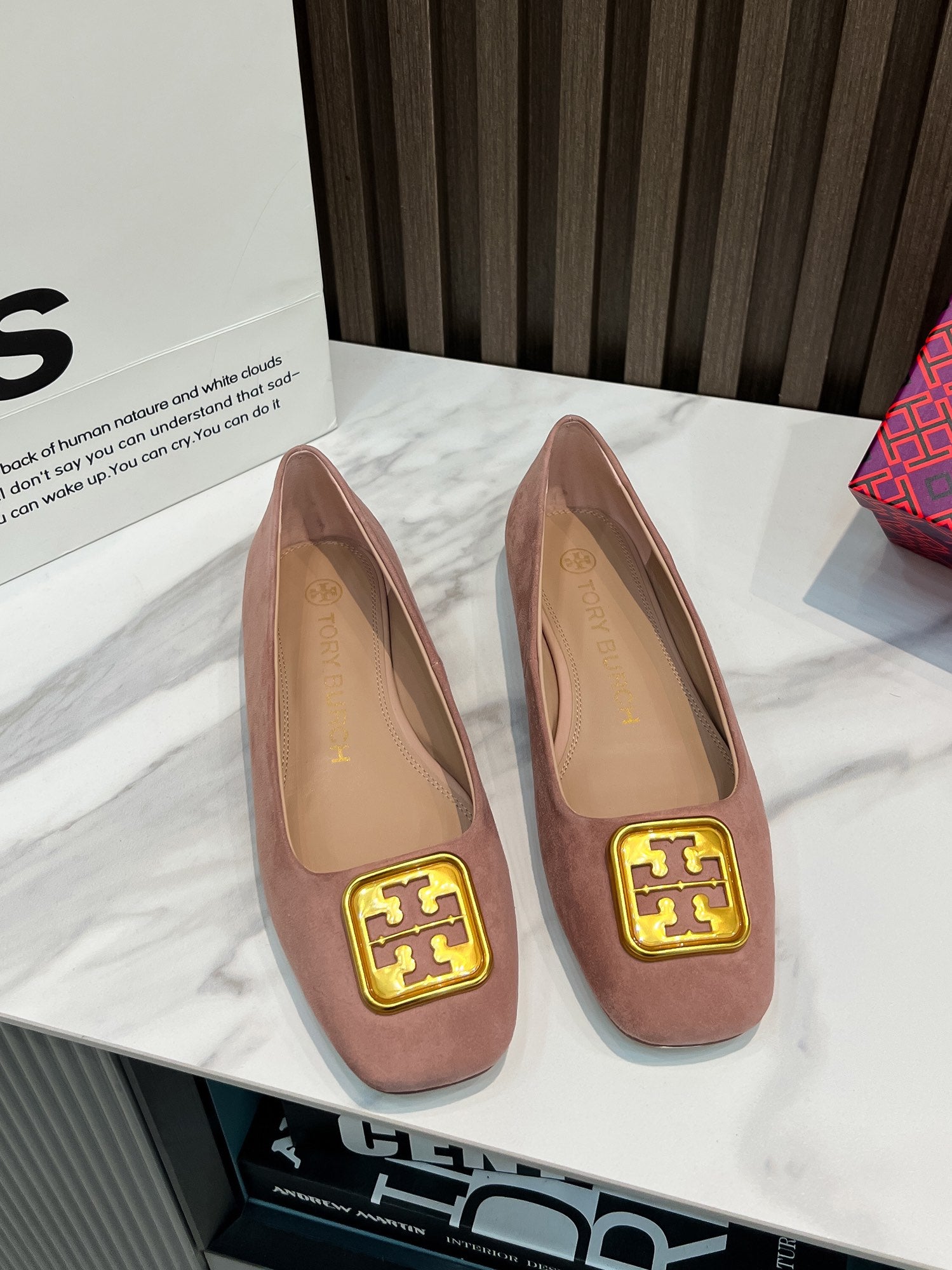 Z2Q95A15  Popular high-quality leather shoes