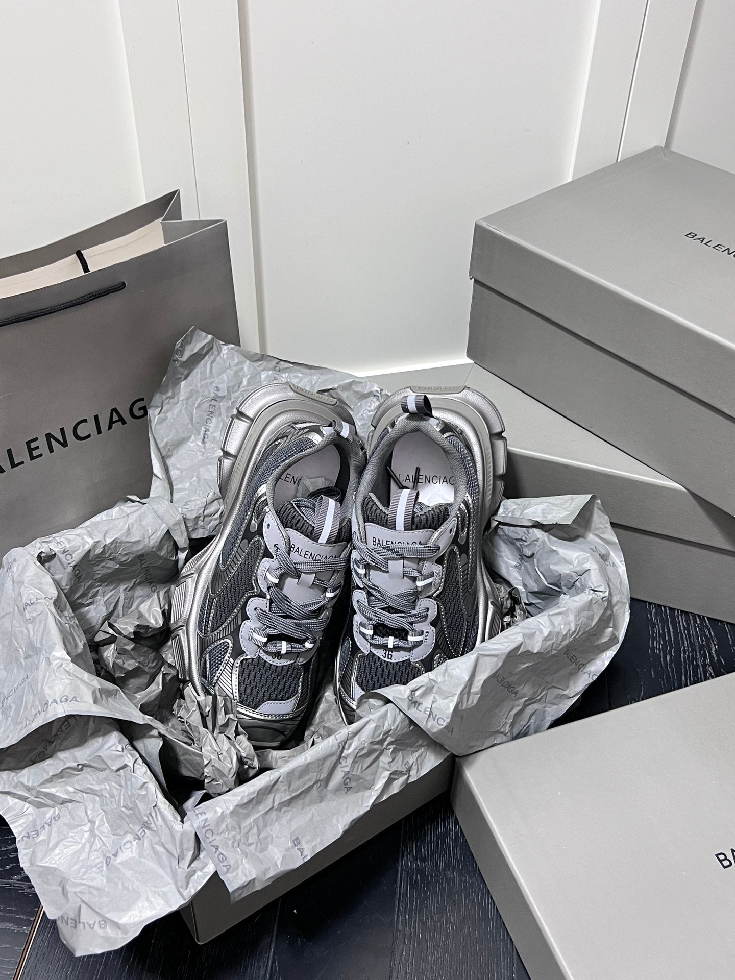 Z1Z54J116 Popular Casual shoes