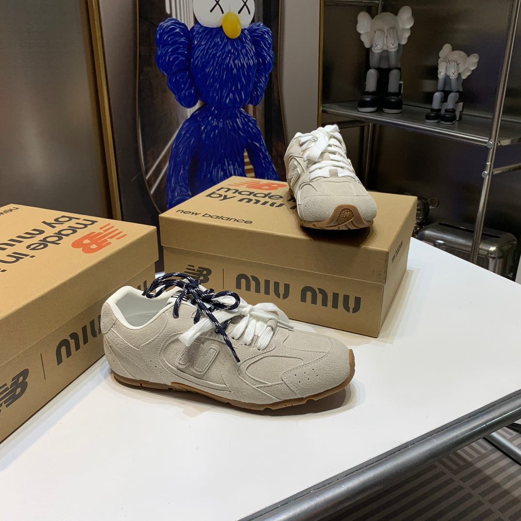 Z1P54A118 Popular shoes