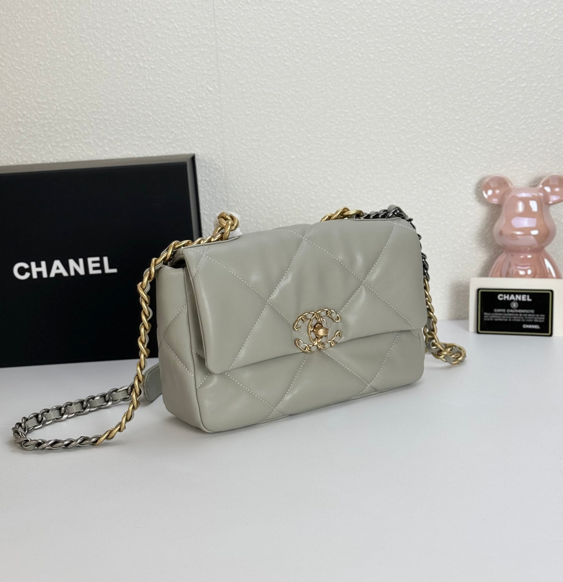 B1R25C85 Popular leather bag