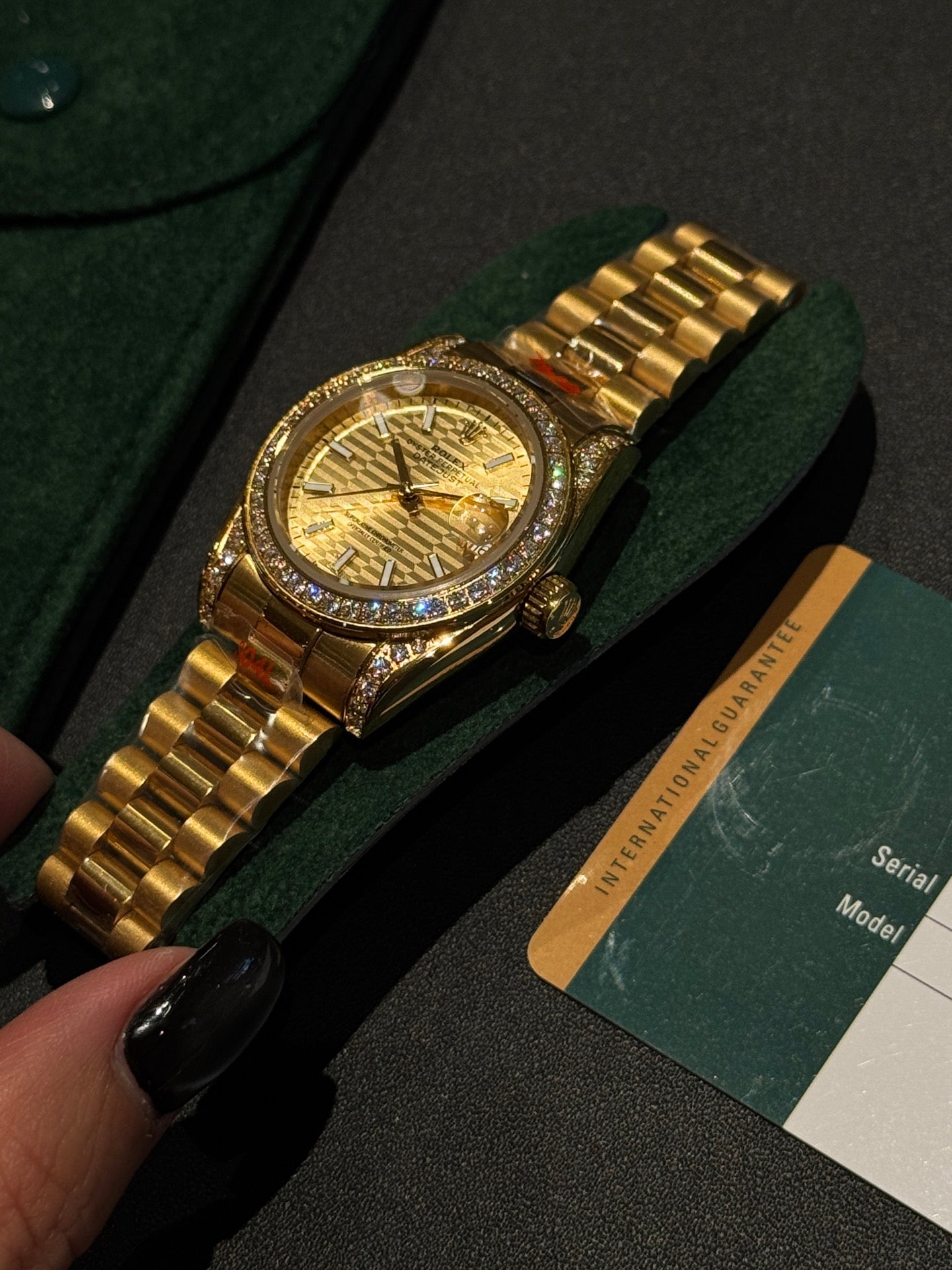 L1R36L15 Popular Watches