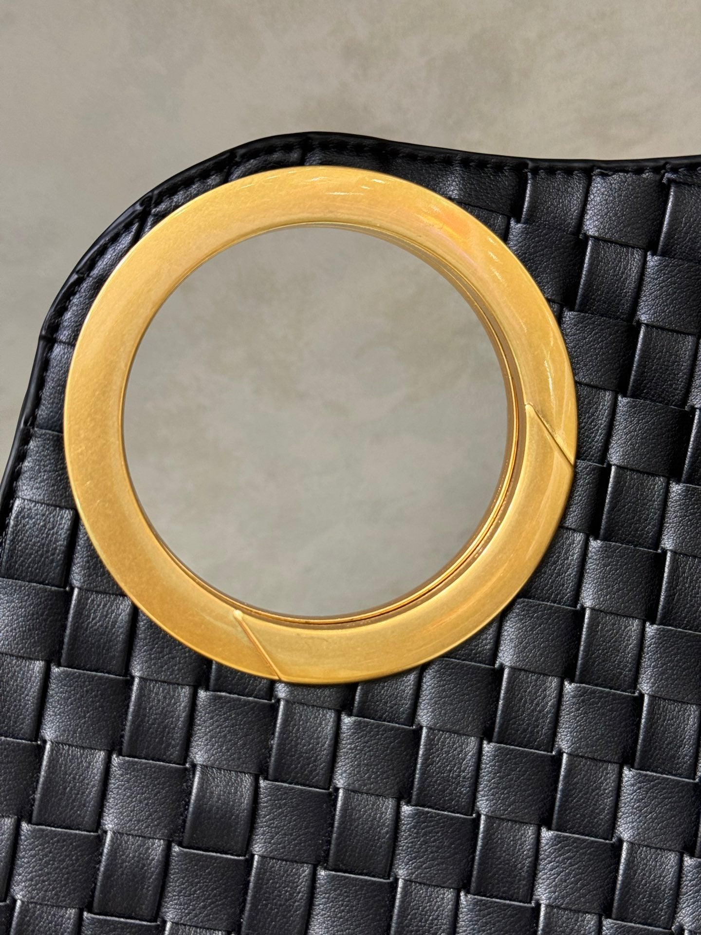 B1X104A70 Popular   High quality leather bag