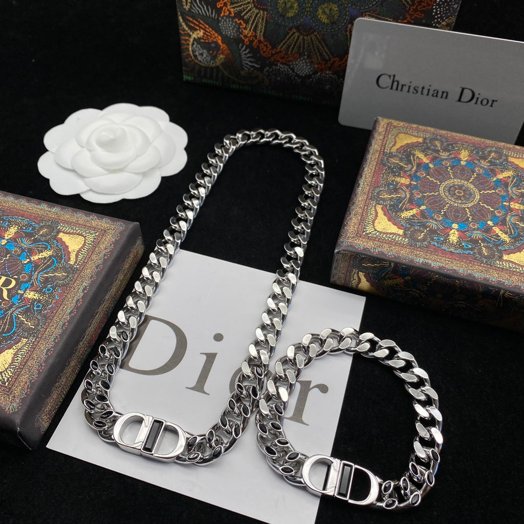 X1D82D224X  Popular Necklaces Bracelets