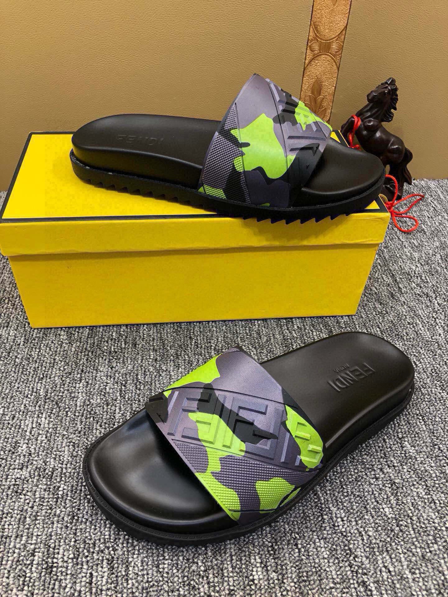 Z5Z35F284 Popular Slippers