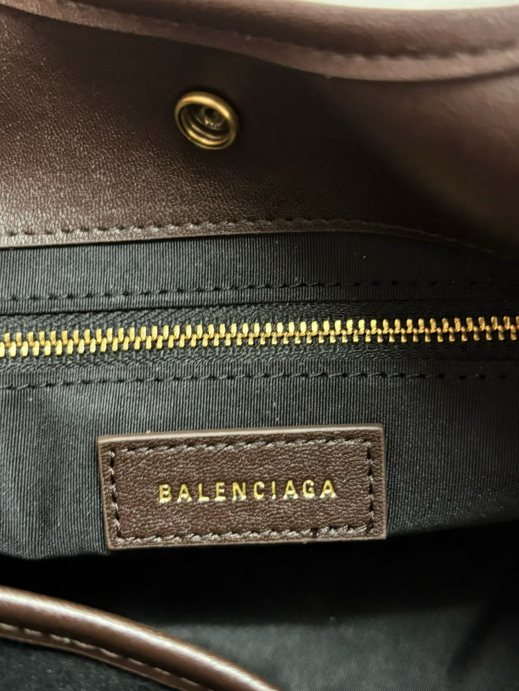 B1P46J143 Popular leather bags