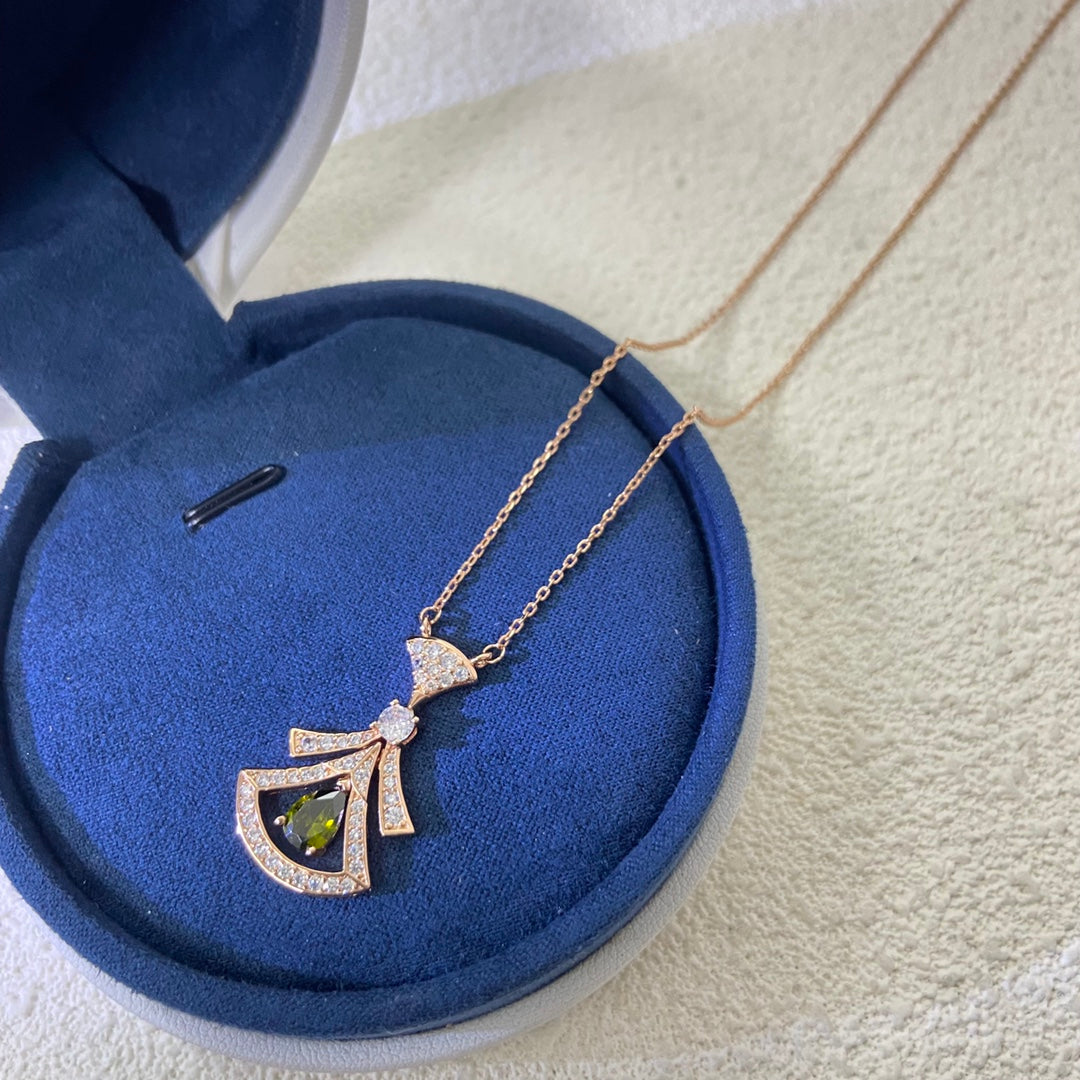 X1Q85S415X Popular Necklaces