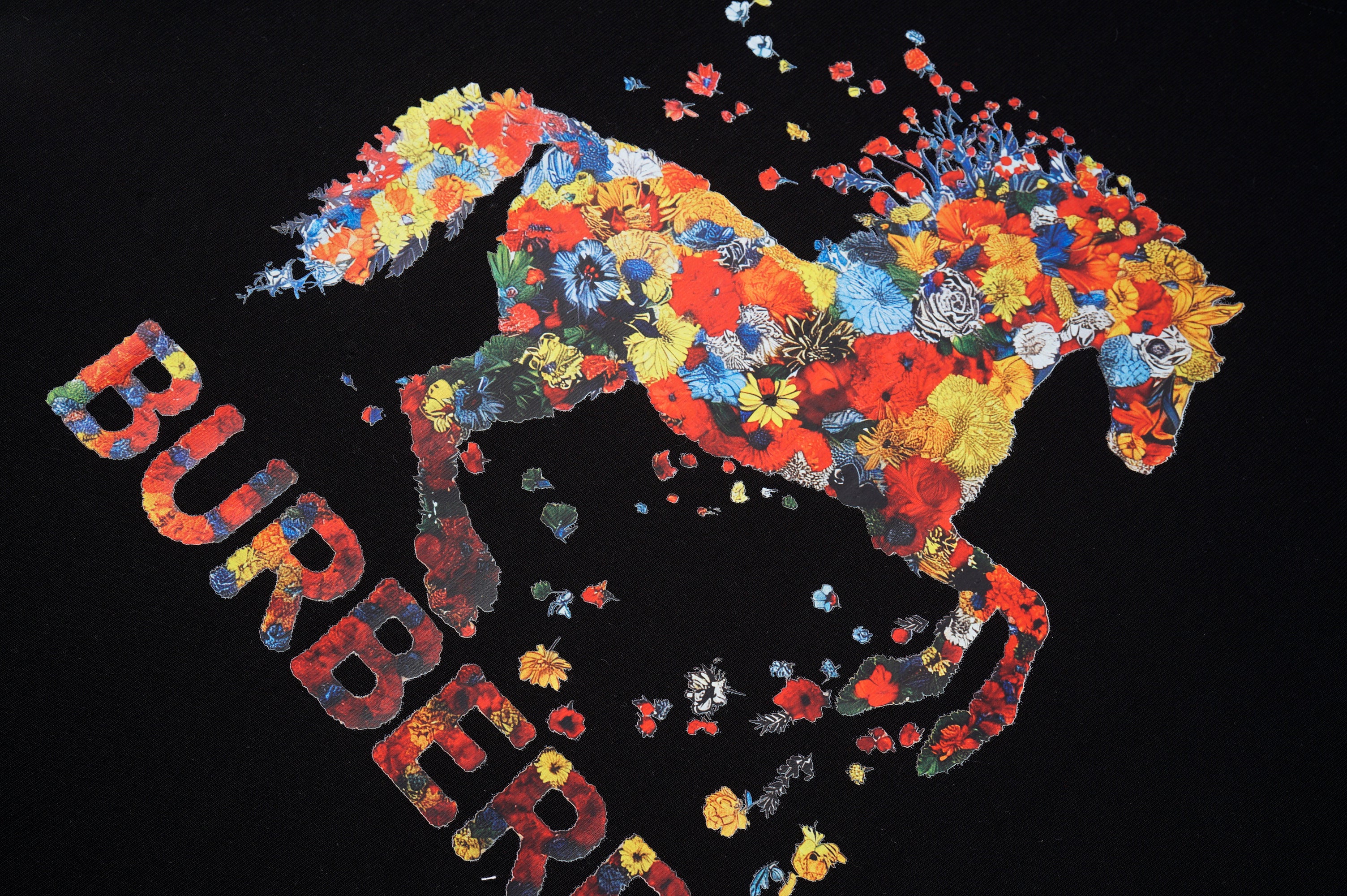 U1P36A21 Popular T-shirts