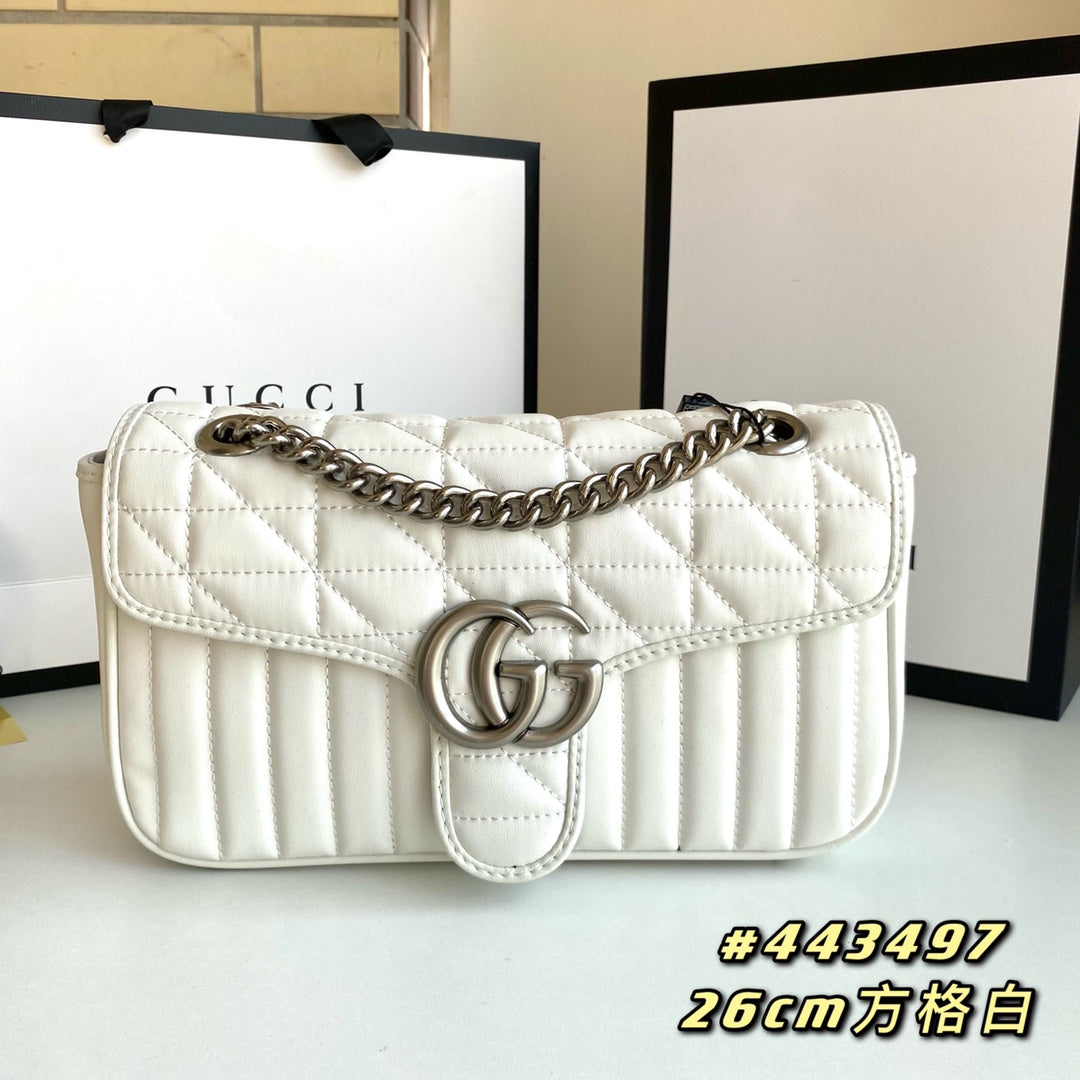 B1P36B67 Popular leather bag