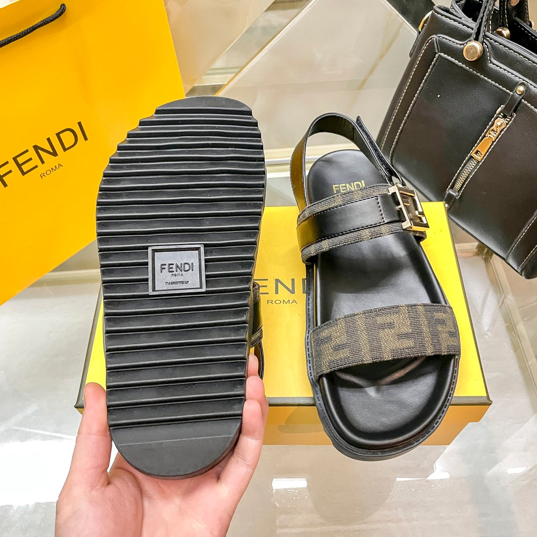 Z1Z54F71 Popular sandals