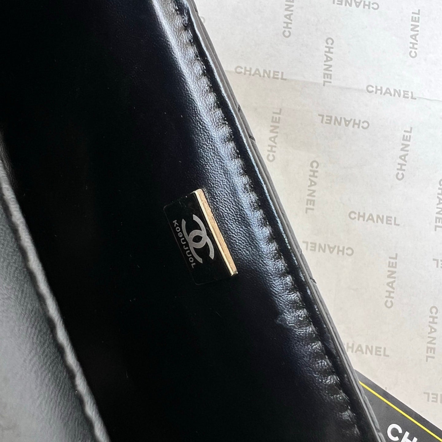 B1R76C32 Popular leather bag