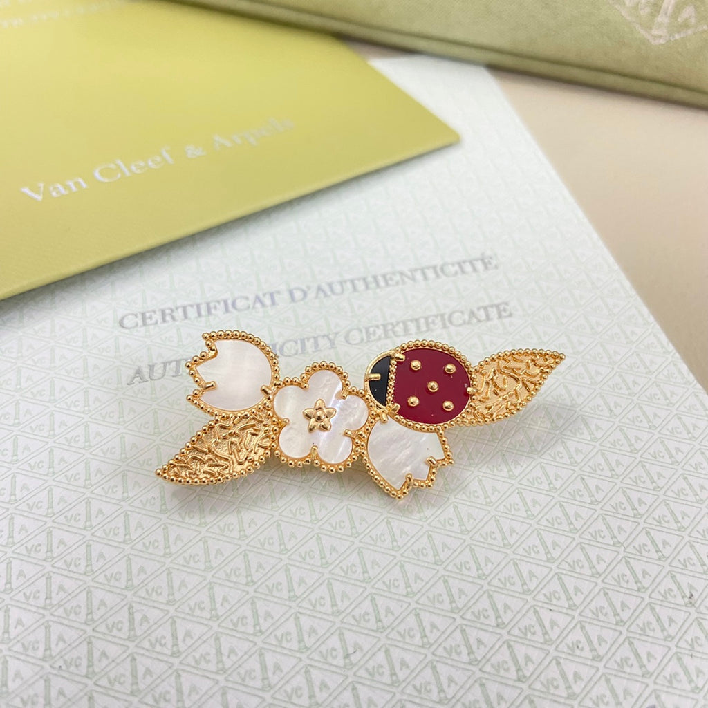 X5Z55VA66X Popular Brooch