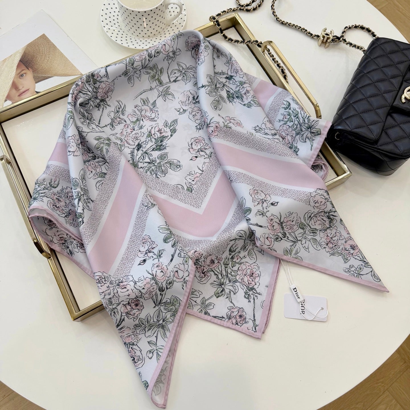 W1N36D17 Popular Silk Scarve