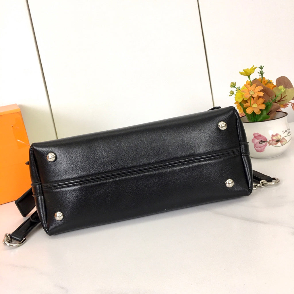 B1W35E113 Popular  leather bag