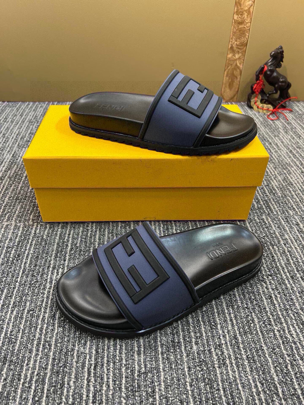 Z5Z35F286 Popular Slippers