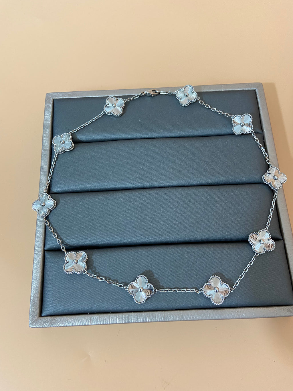 X5B91VA8K  Popular Bracelets. Earrings. Necklaces