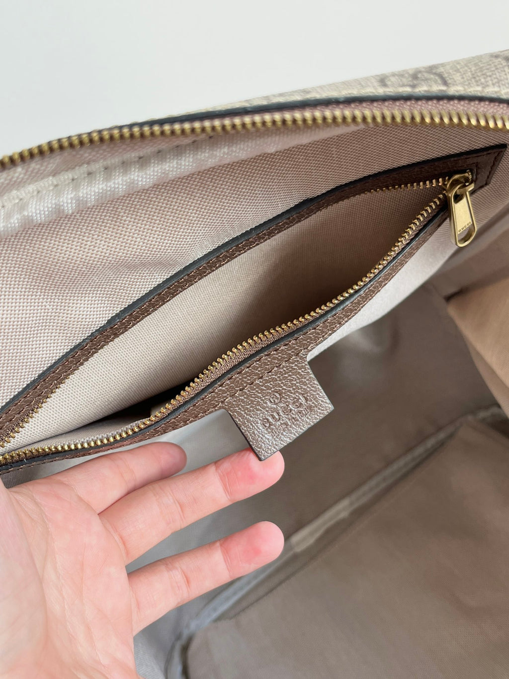 B1R15B128 Popular leather bag