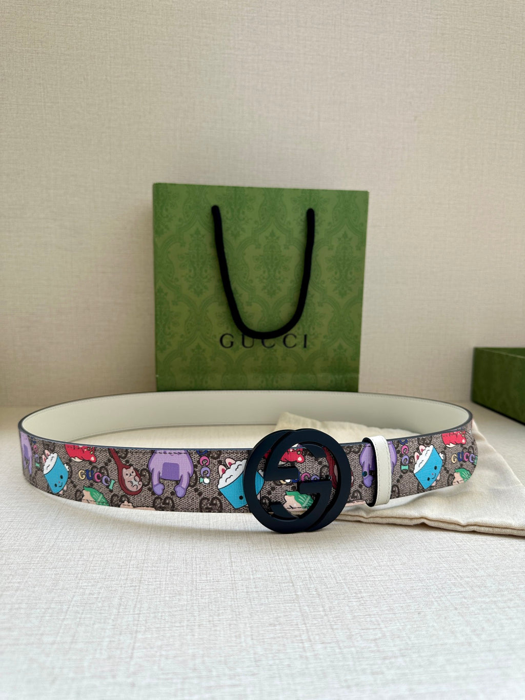 P1R55B208 Popular High quality belt With full package