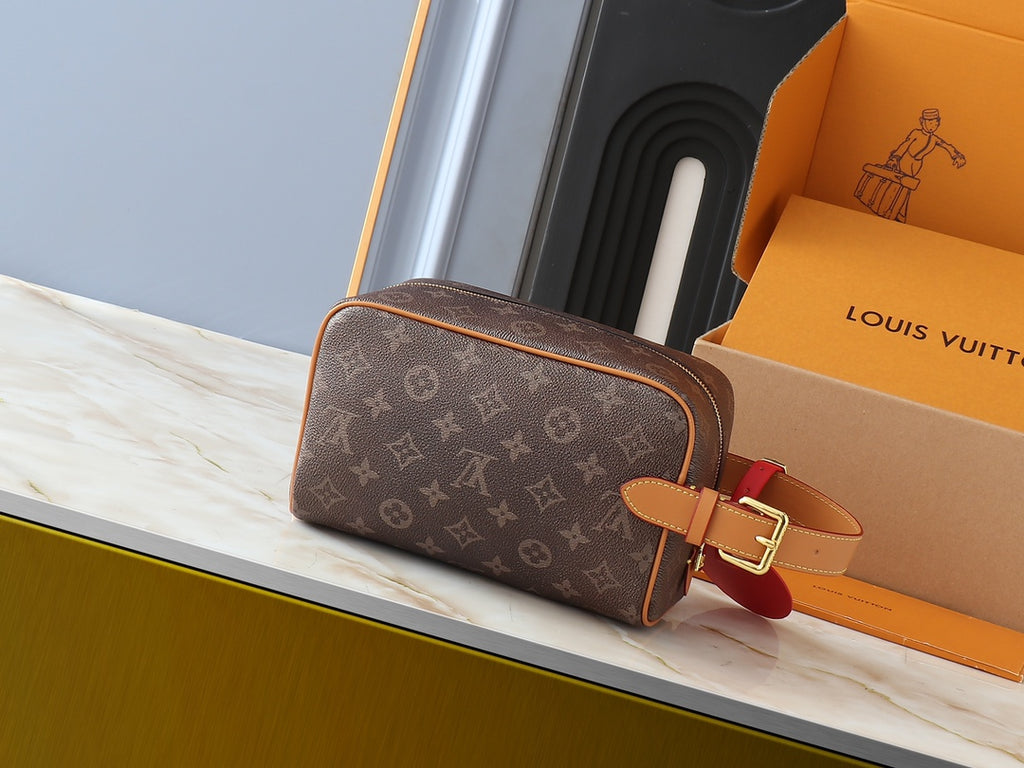 B1R15E69  Popular   leather bag