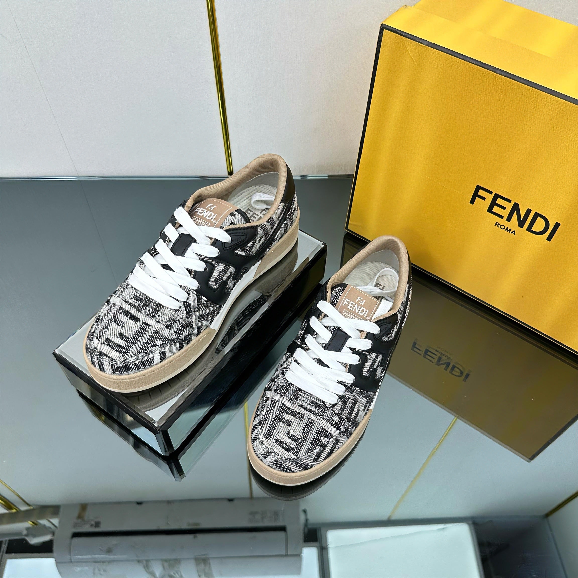 Z2Q105F420 Popular high-quality Shoes