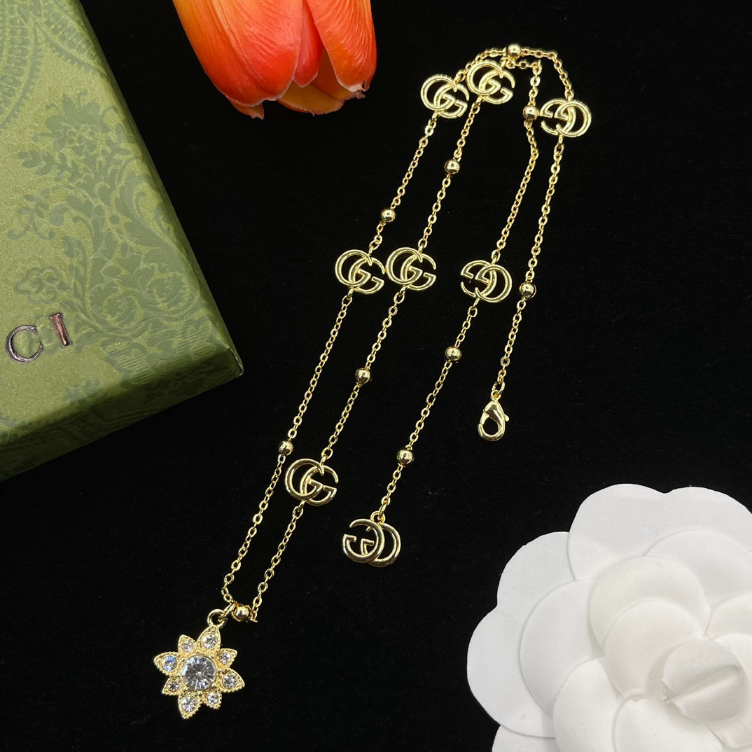 X1R75B27X Popular   Necklaces .