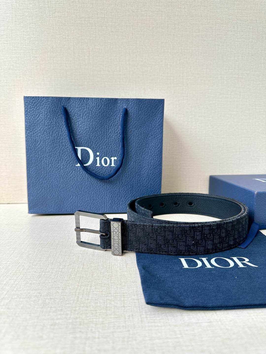 P1W15D156 Popular High quality belt With full package