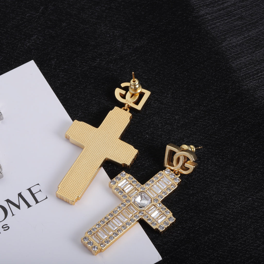 X1Z95A84E Popular Earrings