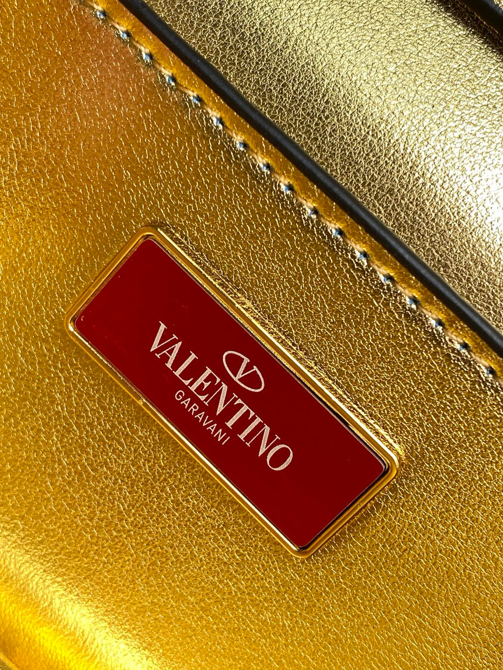 B1P36A74 Popular leather bag