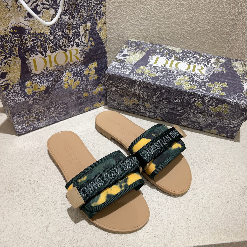 Z1ZD18 Popular slippers