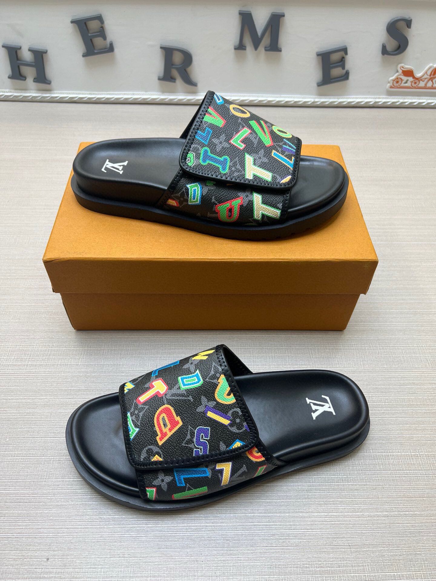 Z5WE247 Popular Slippers