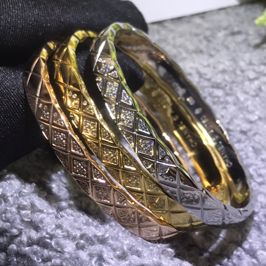 X1Q85C80K  Popular Bracelets