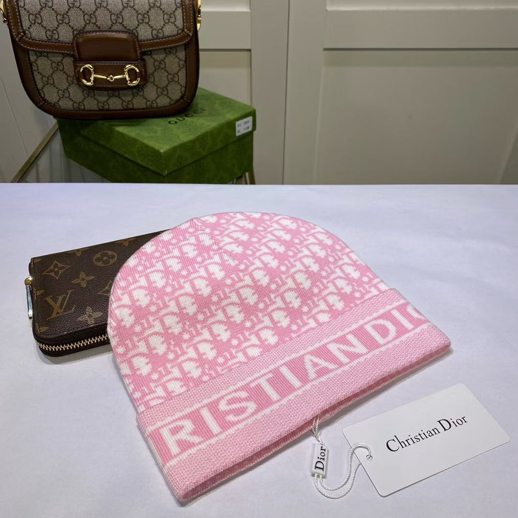 M1R86D71 Popular hats