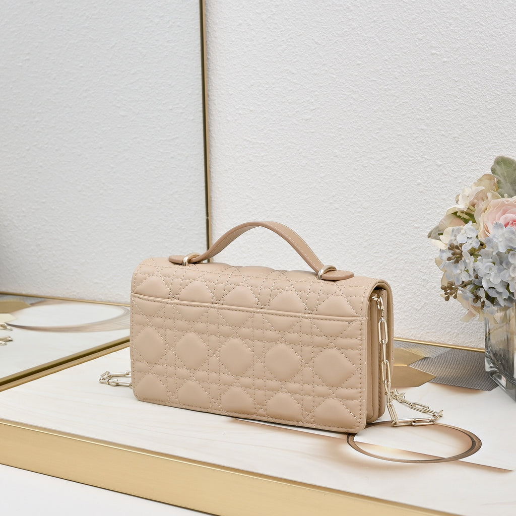 B1N36D26 Popular leather bag