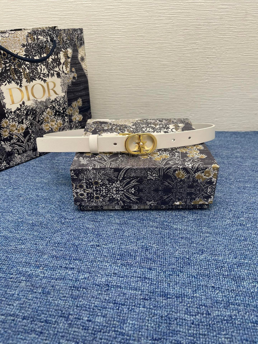 P1R55D205 Popular   High quality belt With full package