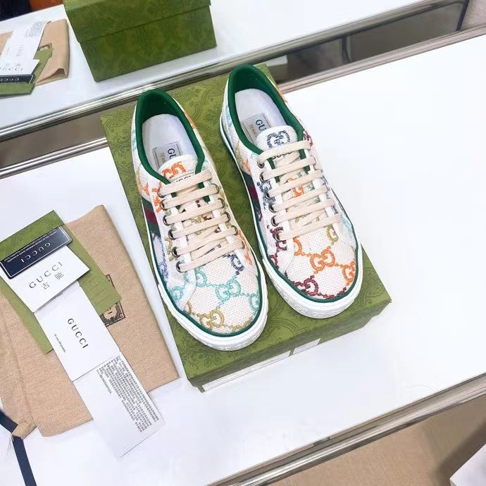 Z2YB49 Popular shoes