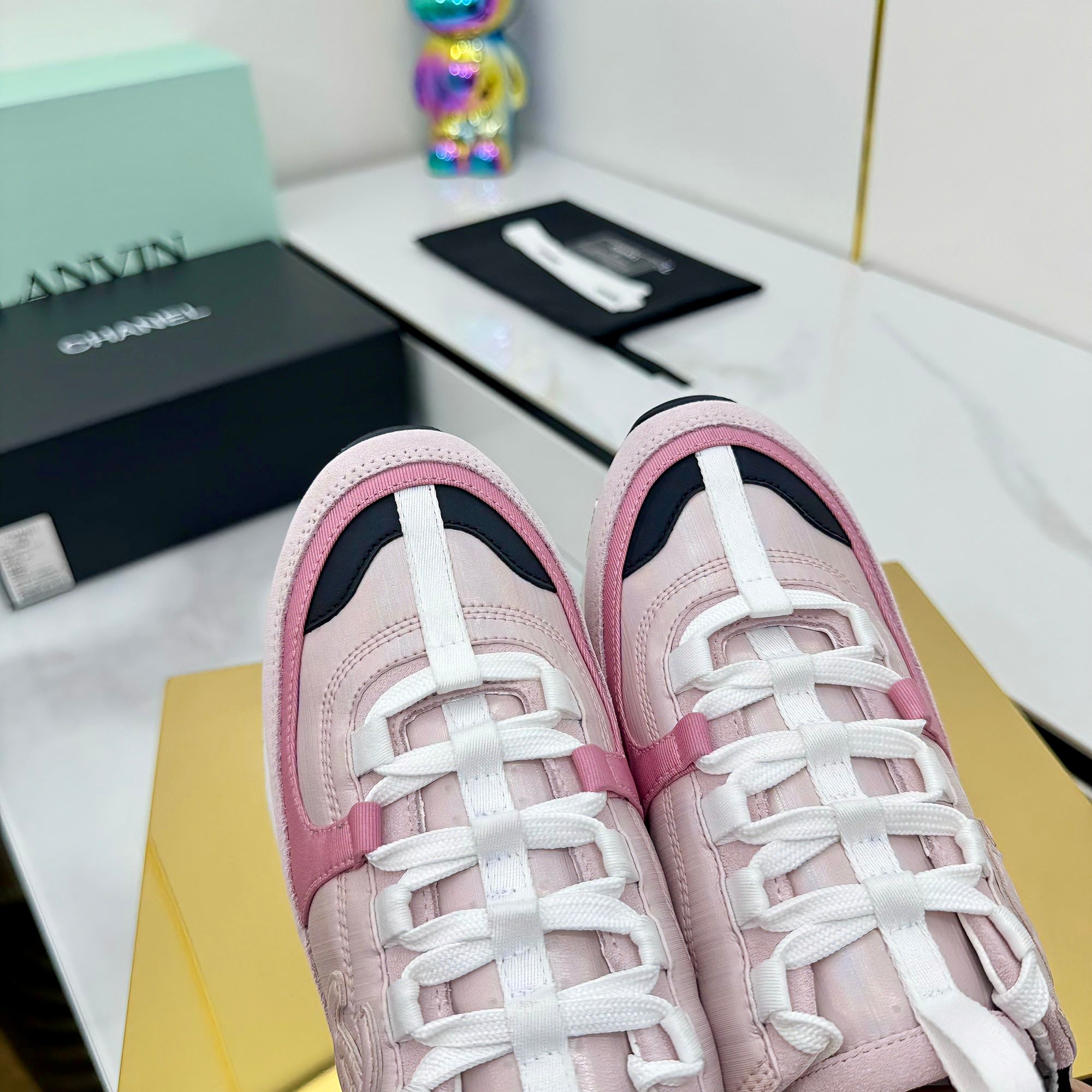 Z2R85C7  Popular high quality shoes