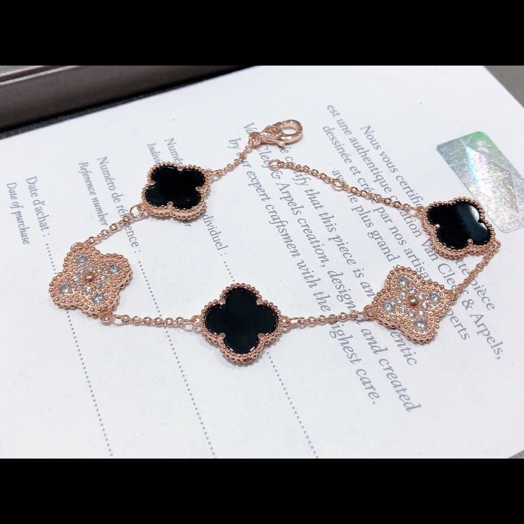 X5X53VA179K  Popular bracelets 5 flowers normal size1.5cm flower