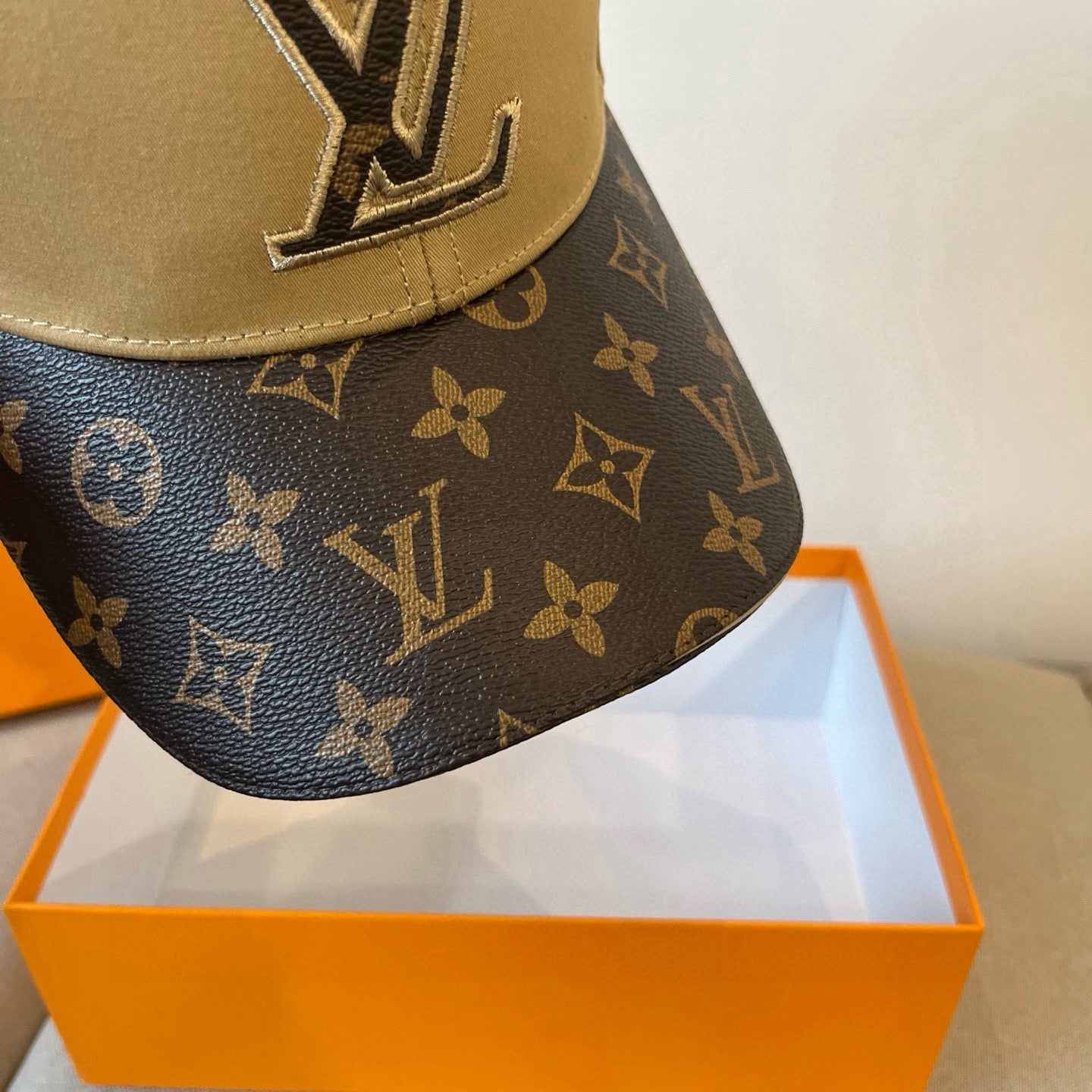 M1N65E16 Popular  hats