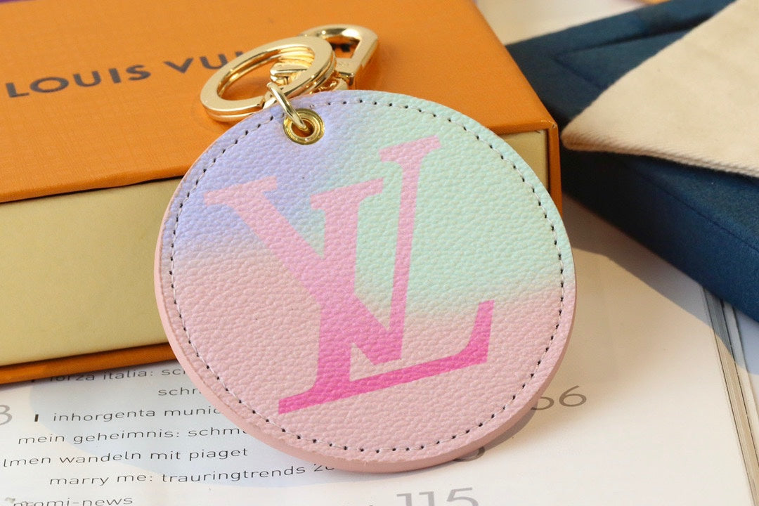 A1Q105E22 Popular bag 's charms accessories