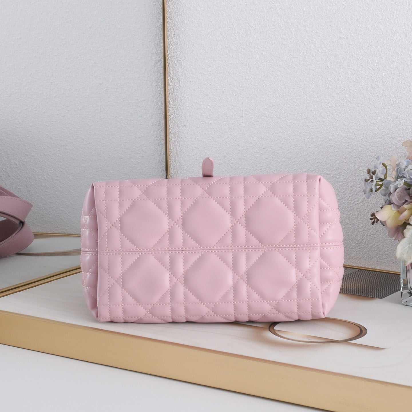 B1R76D40 Popular leather bag