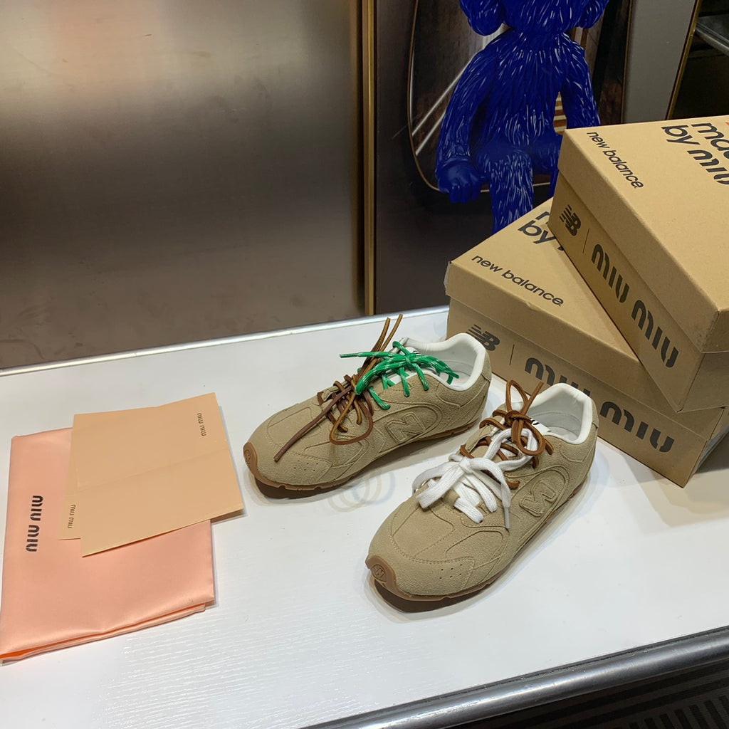Z1P54A118 Popular shoes