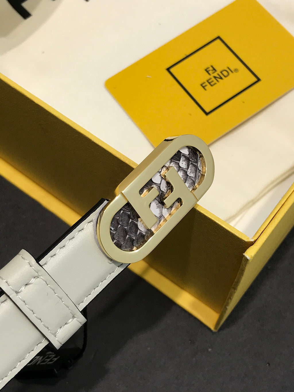 P1Q64F76 Popular  High quality belt With full package