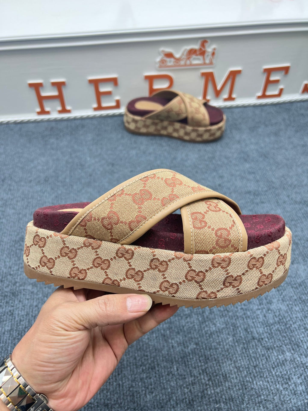 Z5YB69 Popular Slippers