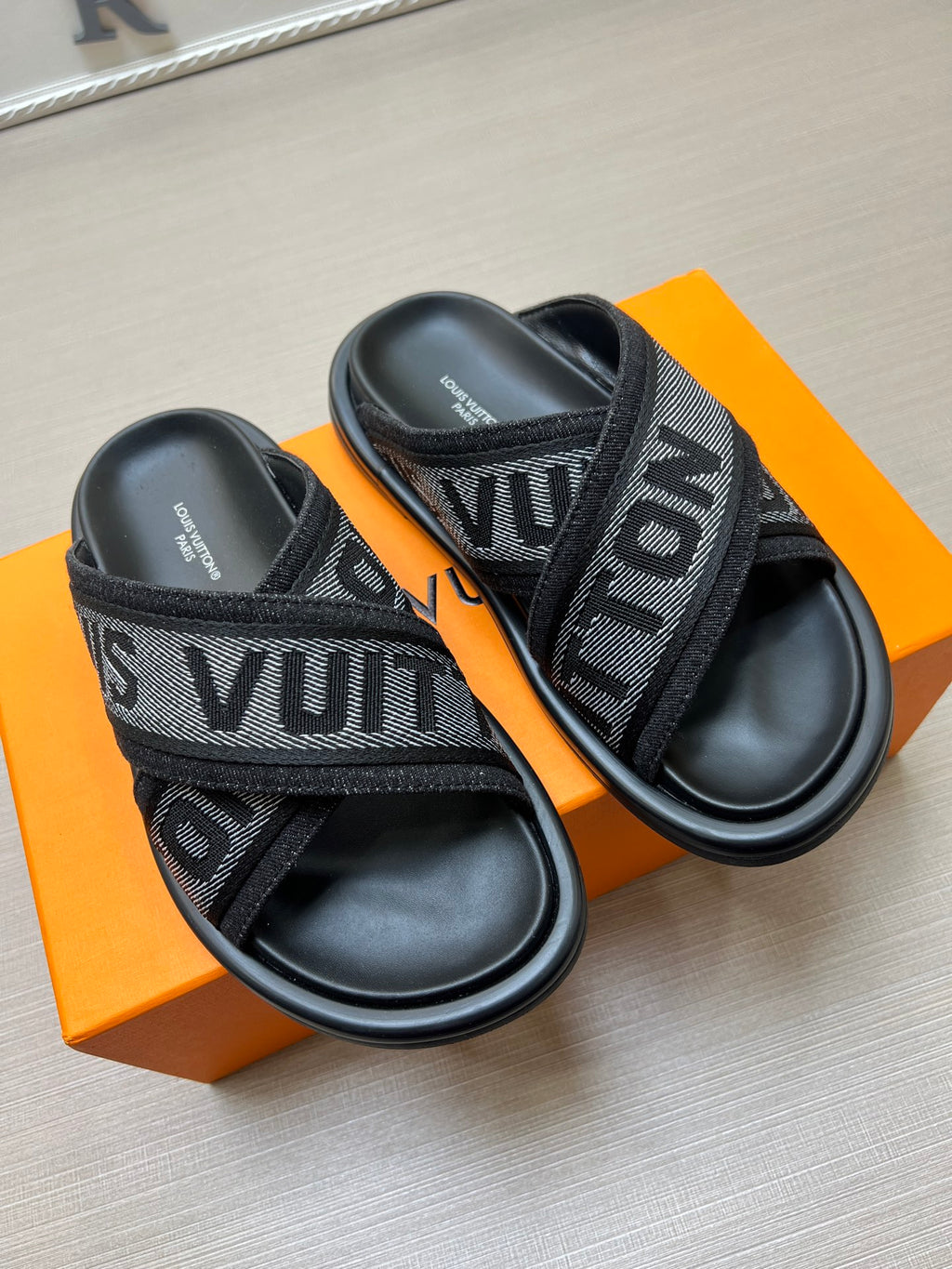 Z5Z35E273 Popular Slippers