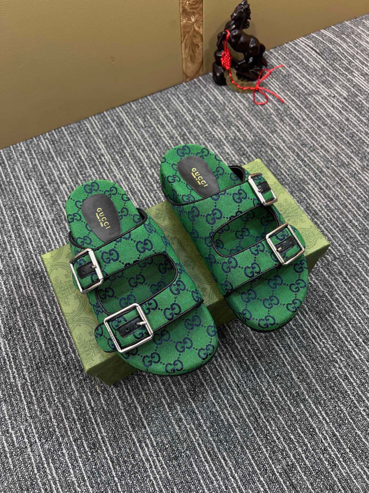 Z5ZB123 Popular slippers