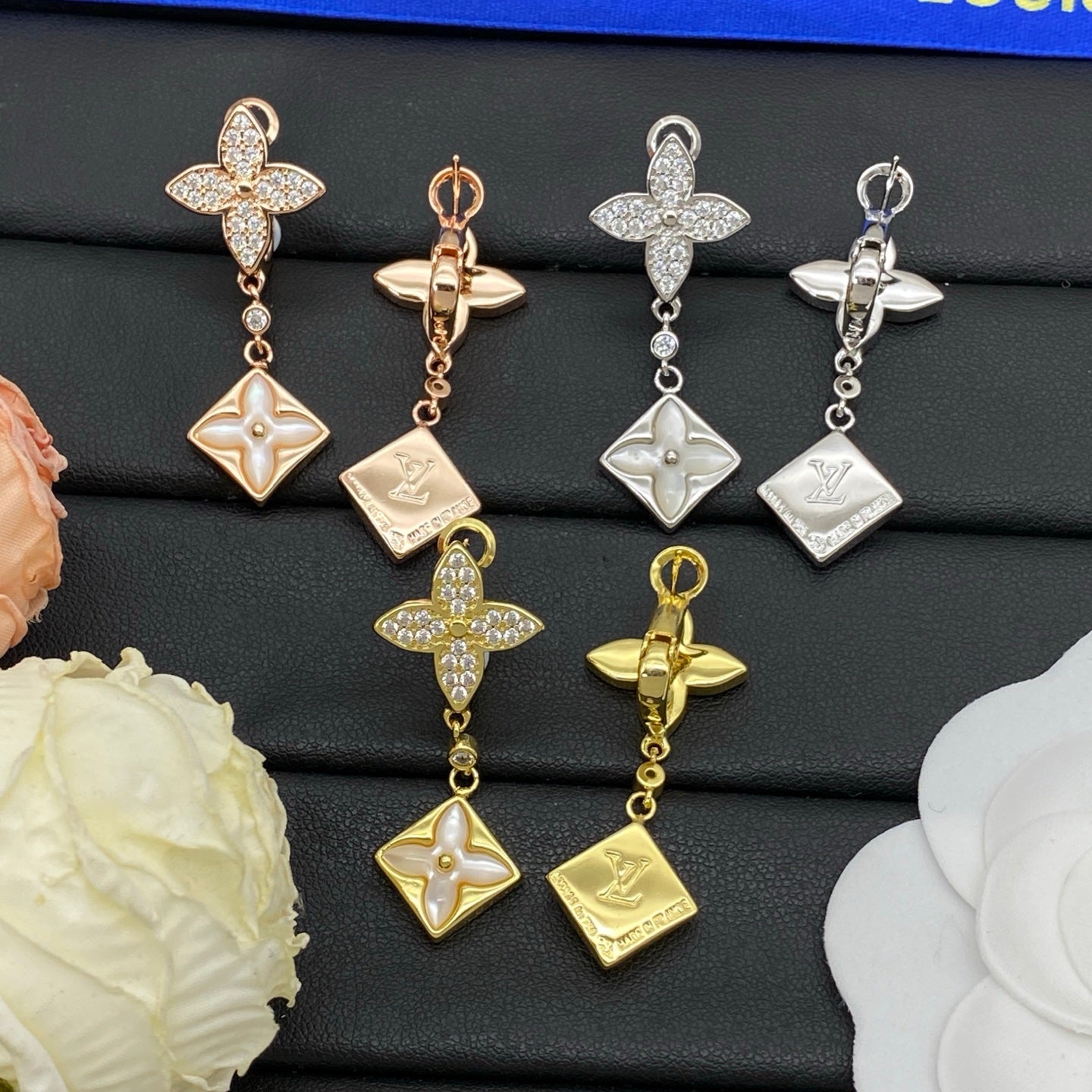 X1Z95E35E Popular Earrings