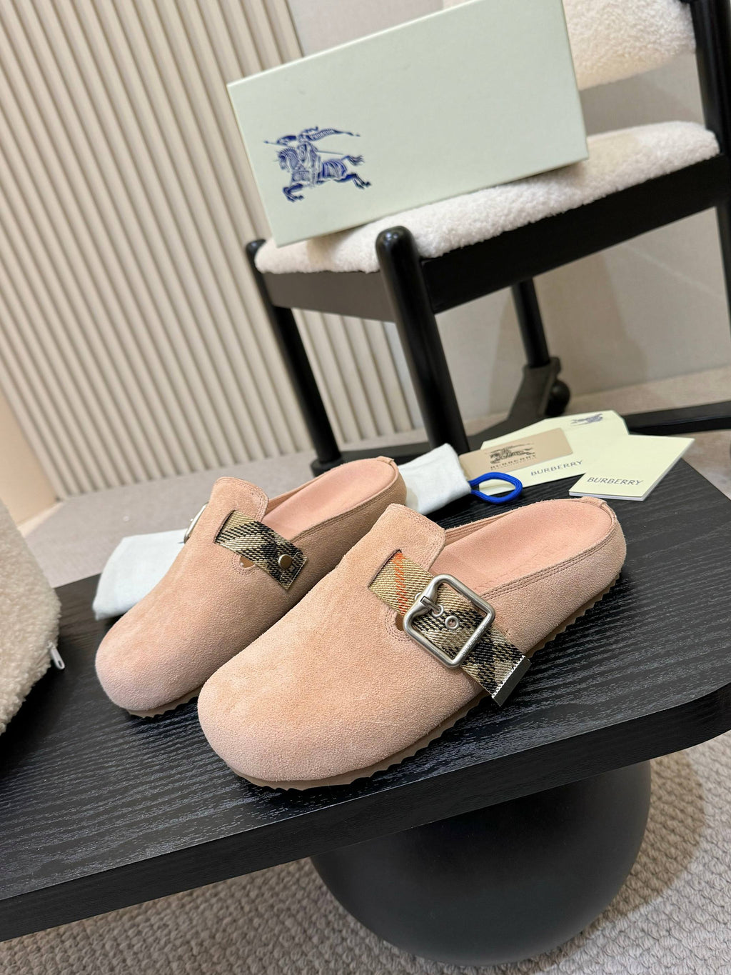 Z2Q105R242 Popular high-quality  Shoes