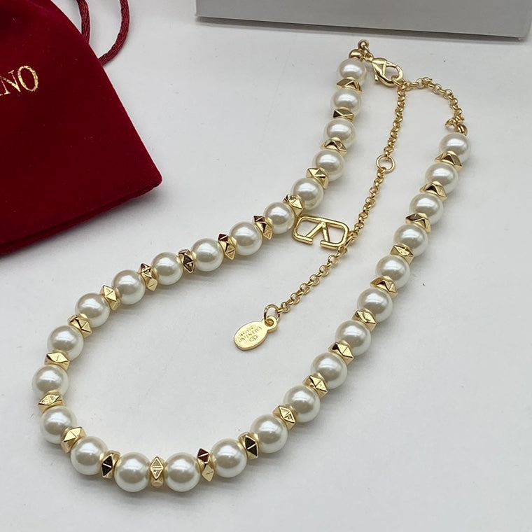 X1Q85VL426X Popular Necklaces