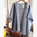 W1R86F15 Popular cape
