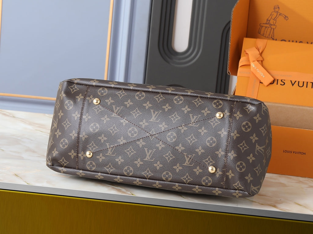 B1P46E65 Popular leather bag